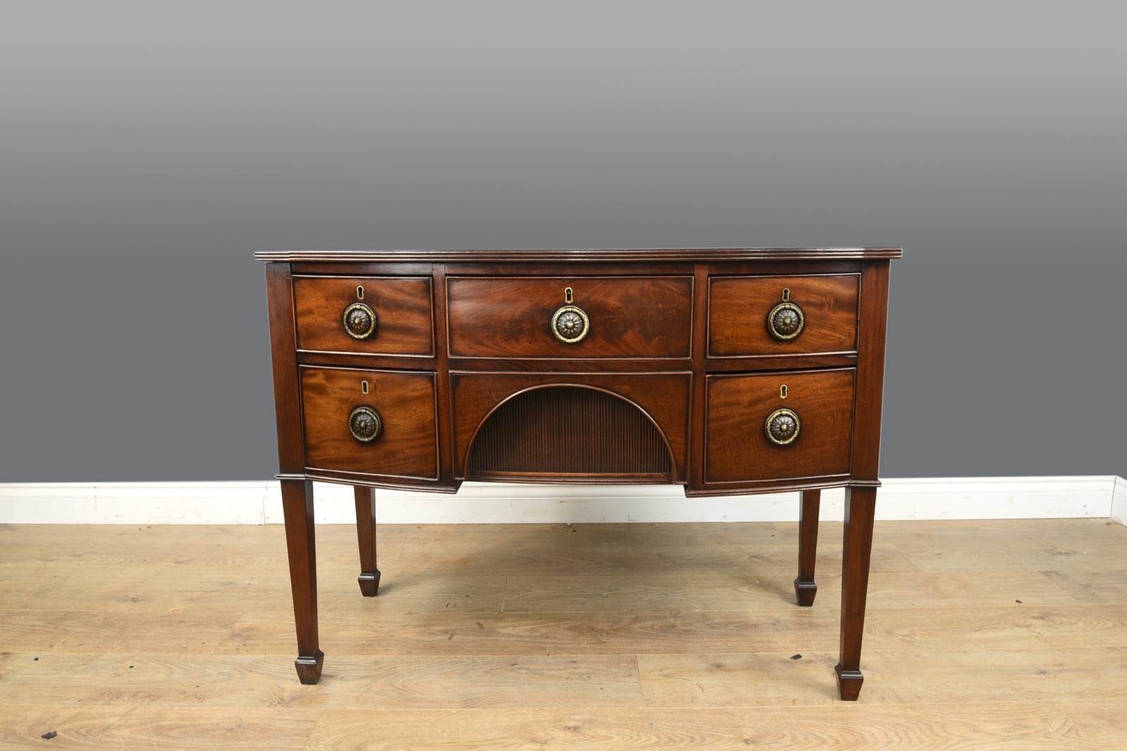 Small Georgian Bow Front Mahogany Sideboard (1 of 1) Small Georgian Bow Front Mahogany Sideboard (1 of 1)