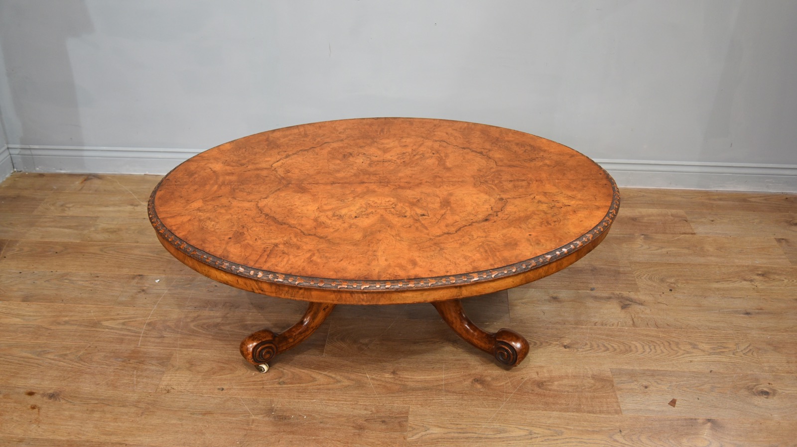 Large Victorian Walnut Oval Coffee Table (1 of 4) Large Victorian Walnut Oval Coffee Table (1 of 4)