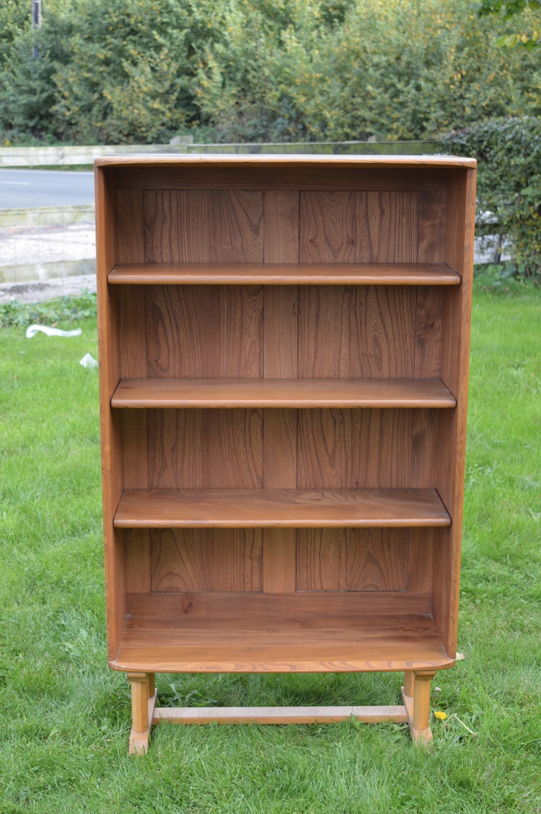 Ercol Open Bookcase LA22352