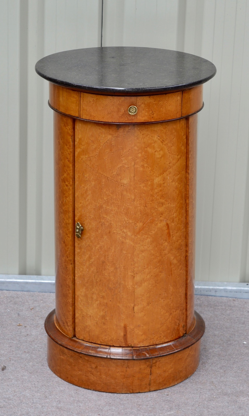 Item Main Image Item Main Image