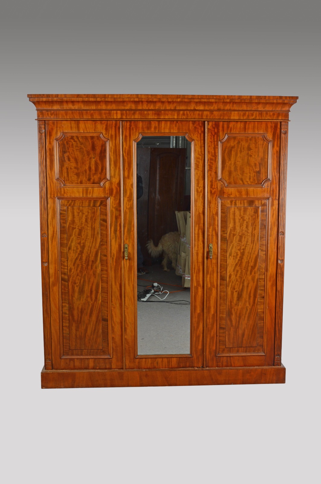 Victorian Mahogany Triple Wardrobe Compactum (1 of 1) Victorian Mahogany Triple Wardrobe Compactum (1 of 1)