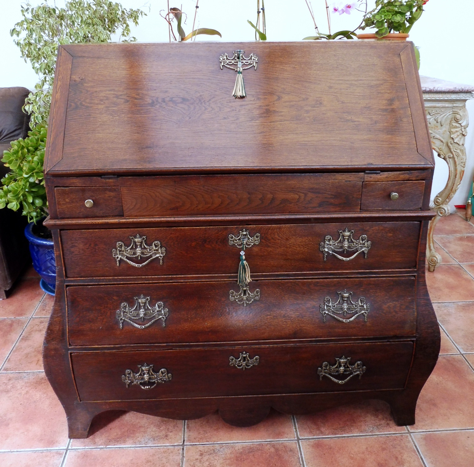 Country Oak Bombe Bureau English Splits Into 2 1760  (Free Shipping To Mainland England) (1 of 10)