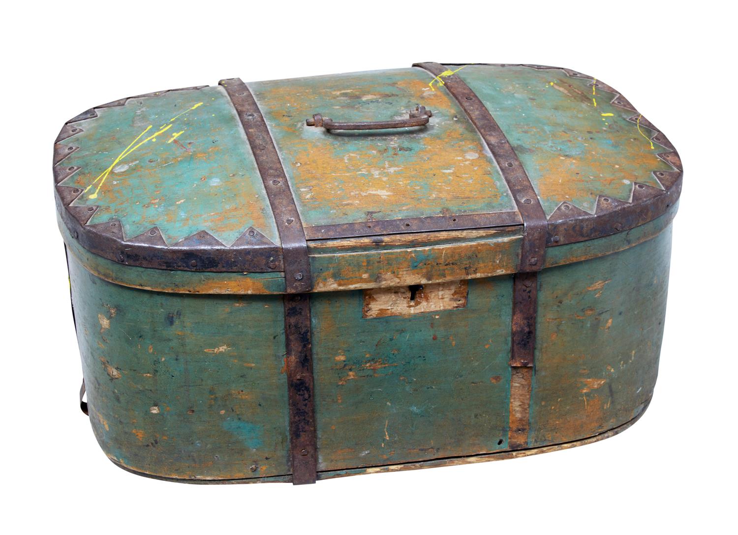 Mid 19th Century Swedish Painted Pine Shaped Box (1 of 5) Mid 19th Century Swedish Painted Pine Shaped Box (1 of 5)