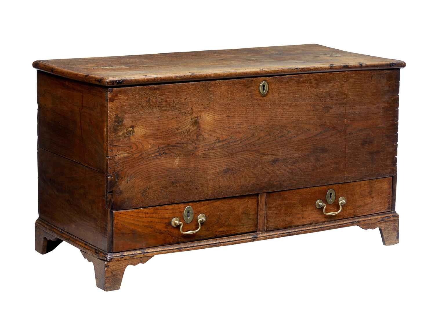Late 18th Century Oak Mule Chest of Small Proportions (1 of 1) Late 18th Century Oak Mule Chest of Small Proportions (1 of 1)