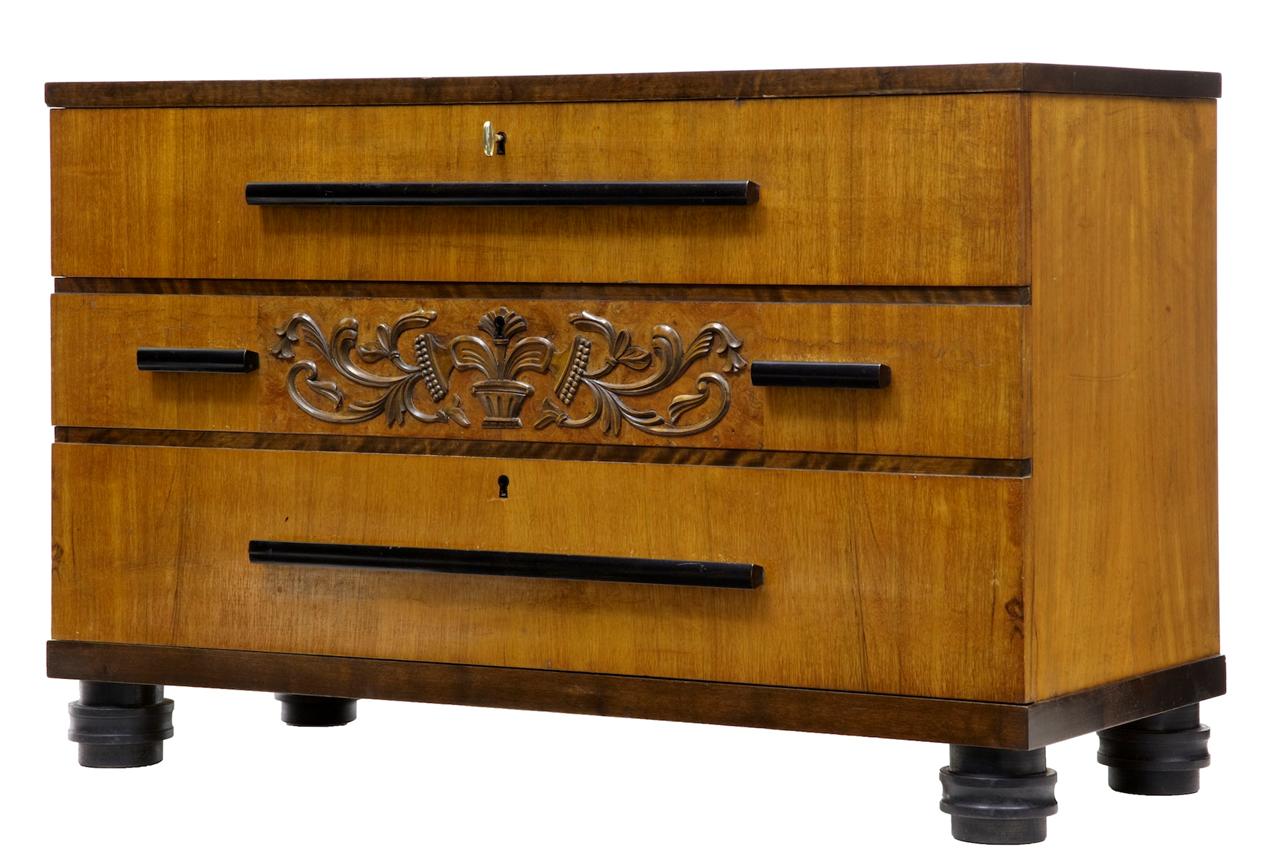 20th Century Birch Chest of Drawers (1 of 4) 20th Century Birch Chest of Drawers (1 of 4)