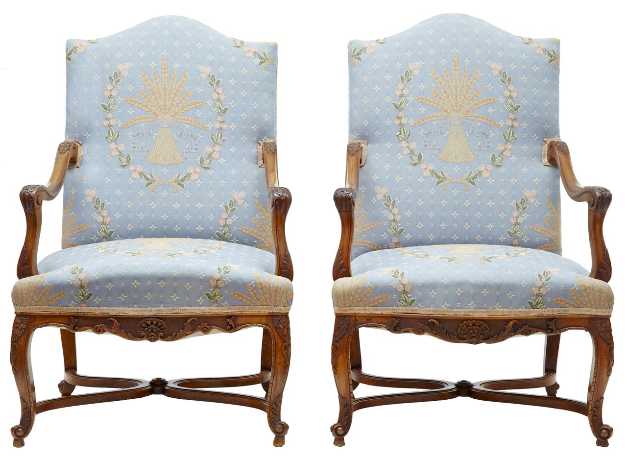 Pair of 19th Century Carved Walnut French Armchairs c.1870 (1 of 1) Pair of 19th Century Carved Walnut French Armchairs c.1870 (1 of 1)