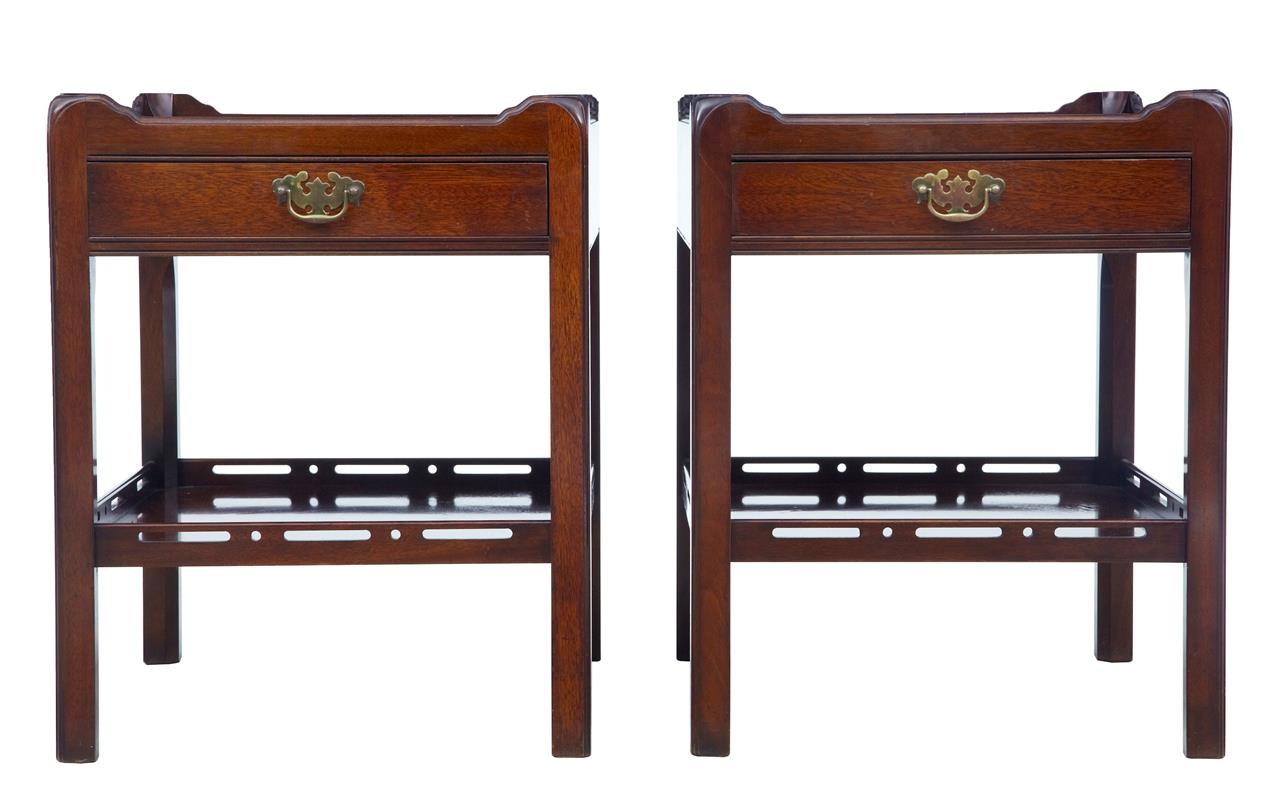 Pair of 20th Century Mahogany Side Tables (1 of 1) Pair of 20th Century Mahogany Side Tables (1 of 1)