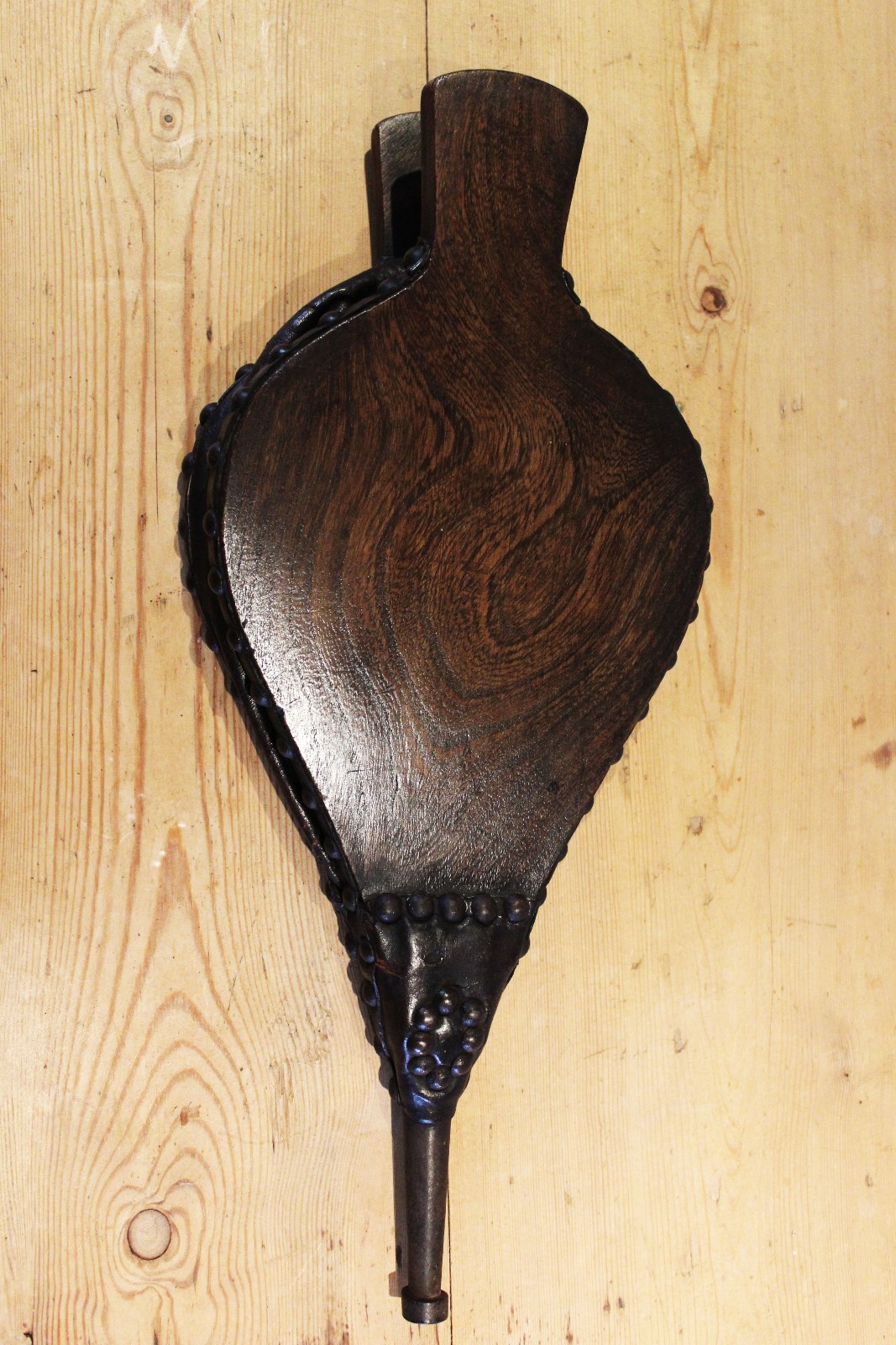 Antique elm bellows (1 of 1) Antique elm bellows (1 of 1)