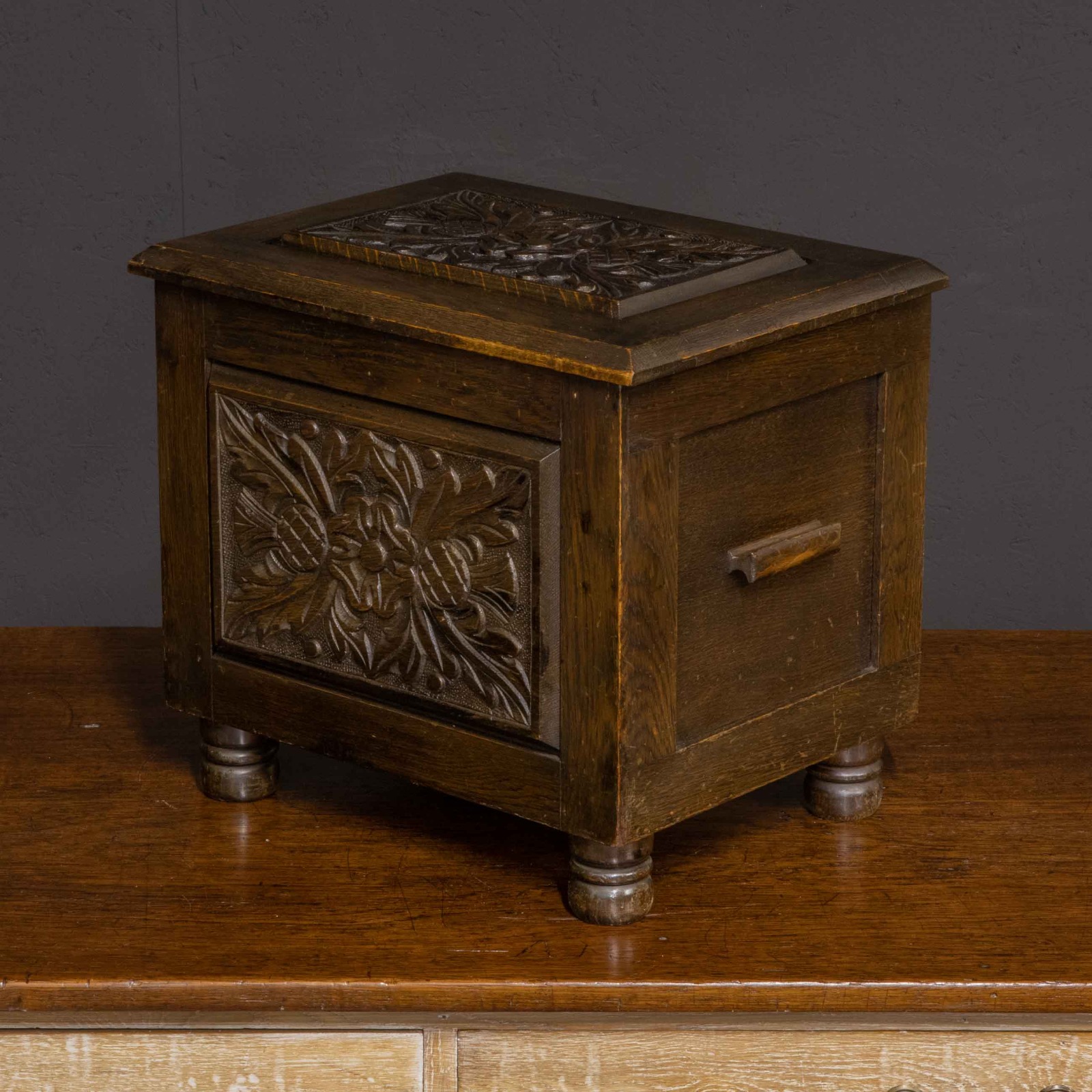 Oak Coal Box c.1930 B213 / LA207188