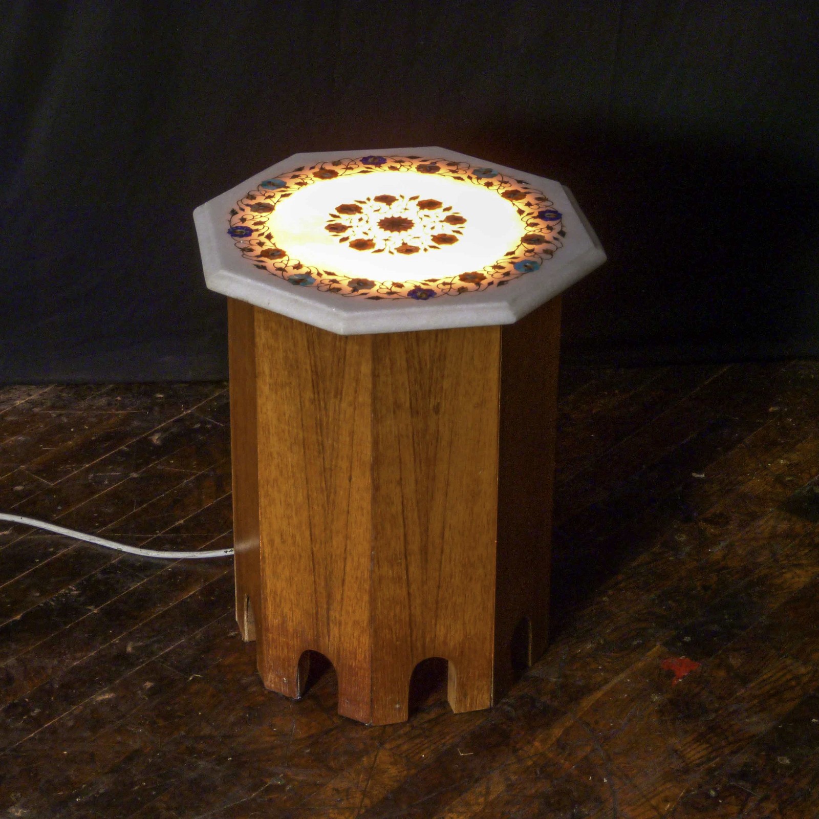 Decorative Illuminated Occasional Table (1 of 8)