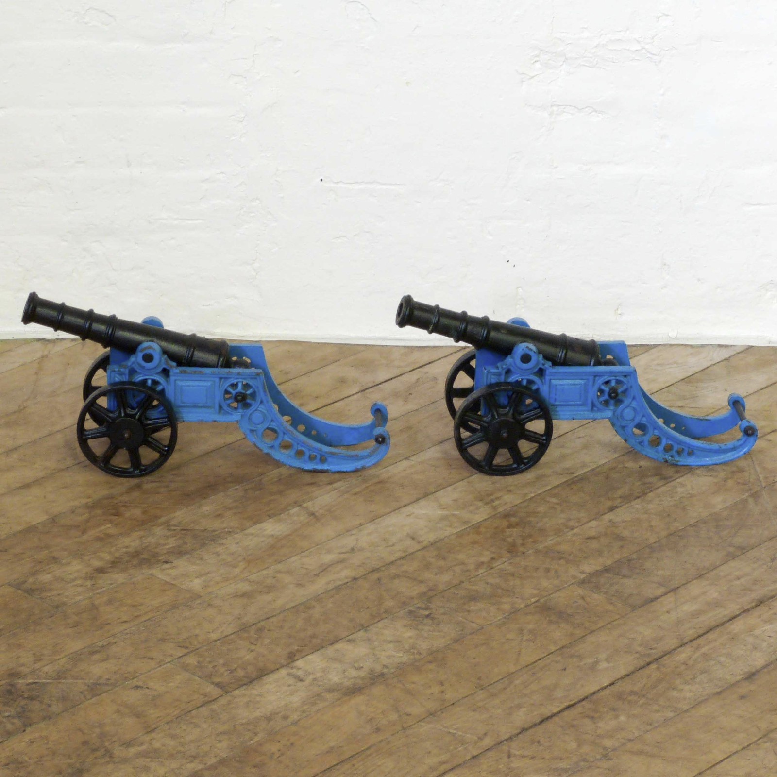 Pair of Iron Cannons (1 of 14)