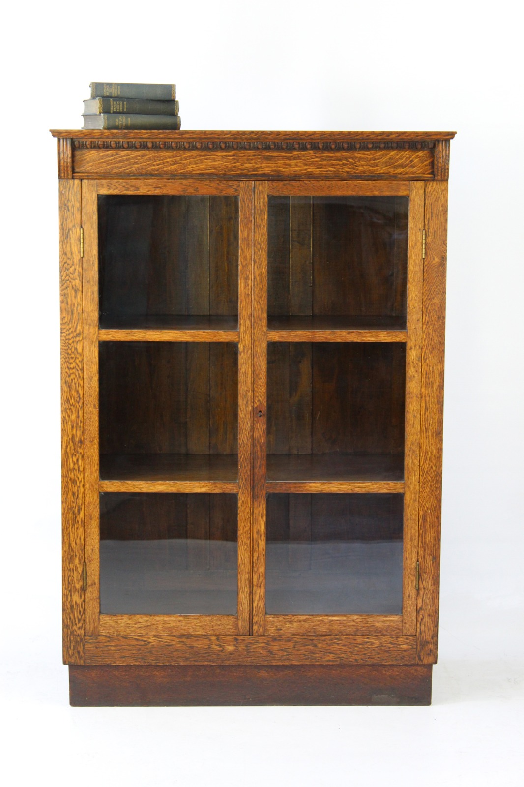 Tall Golden Oak Bookcase c.1920 (1 of 1) Tall Golden Oak Bookcase c.1920 (1 of 1)