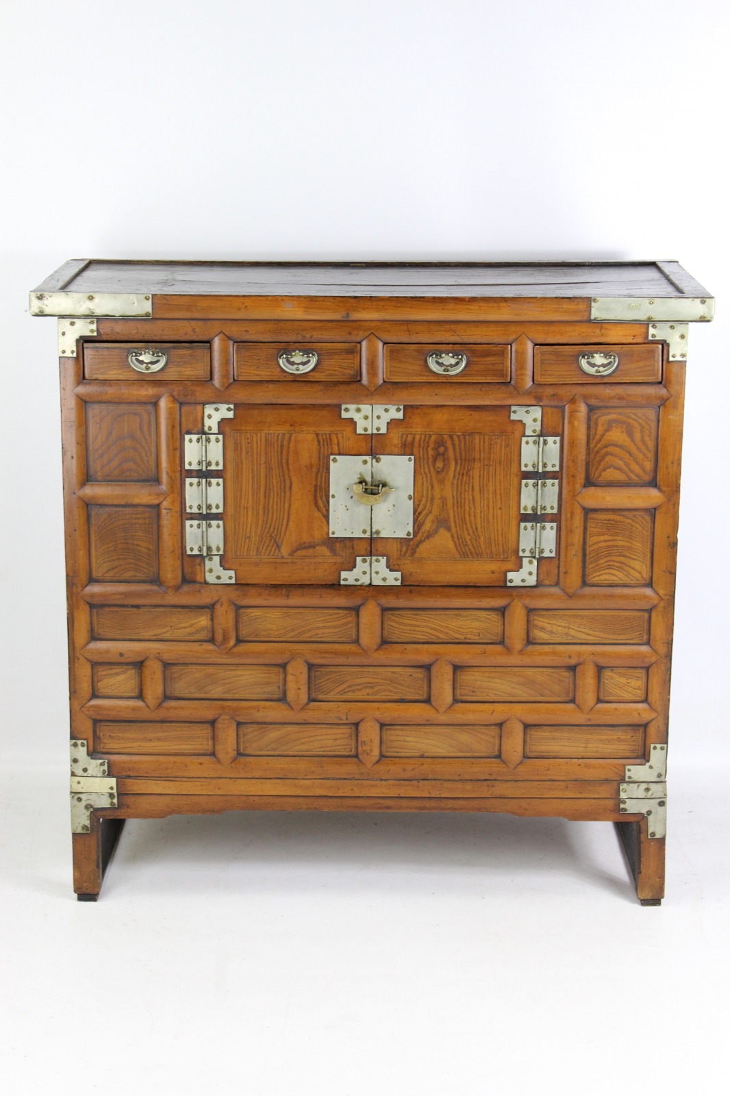 Antique Korean Elm Chest / Cabinet c.1880 (1 of 1) Antique Korean Elm Chest / Cabinet c.1880 (1 of 1)