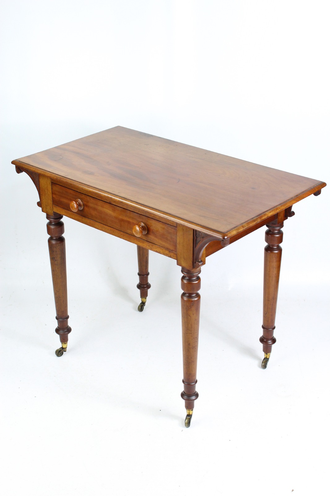 Small Victorian Mahogany Writing Table / Desk (1 of 1) Small Victorian Mahogany Writing Table / Desk (1 of 1)