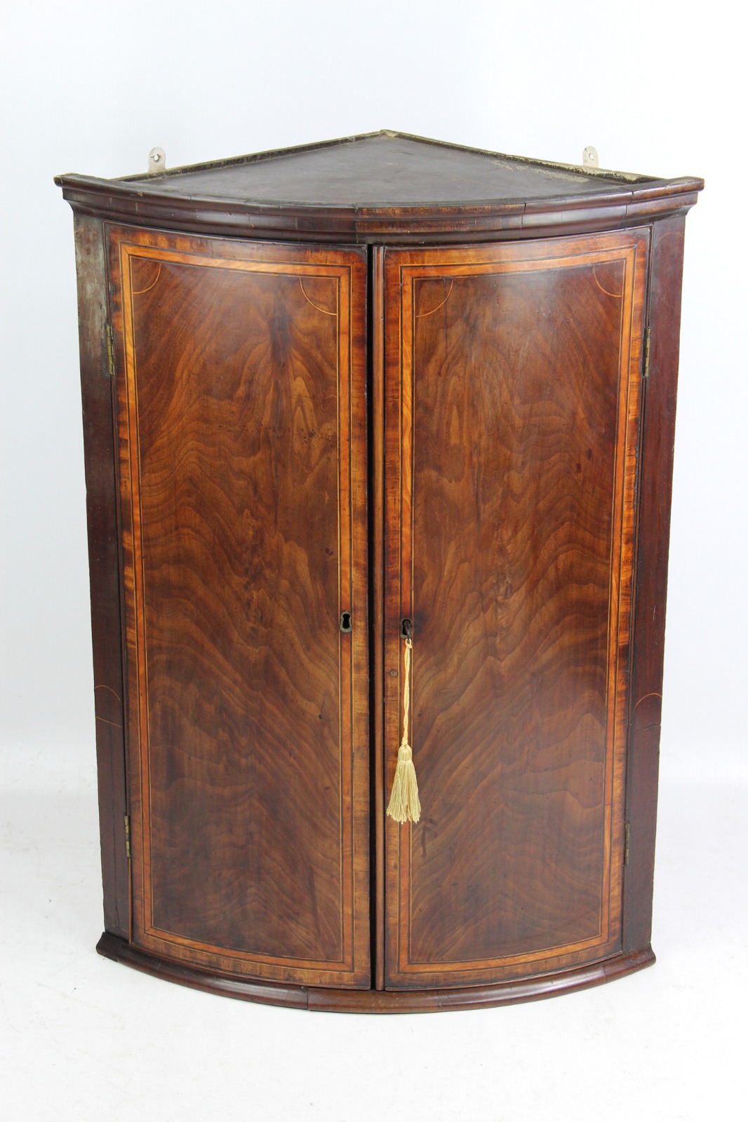 Antique Georgian Mahogany Bow Front Corner Cupboard (1 of 1) Antique Georgian Mahogany Bow Front Corner Cupboard (1 of 1)