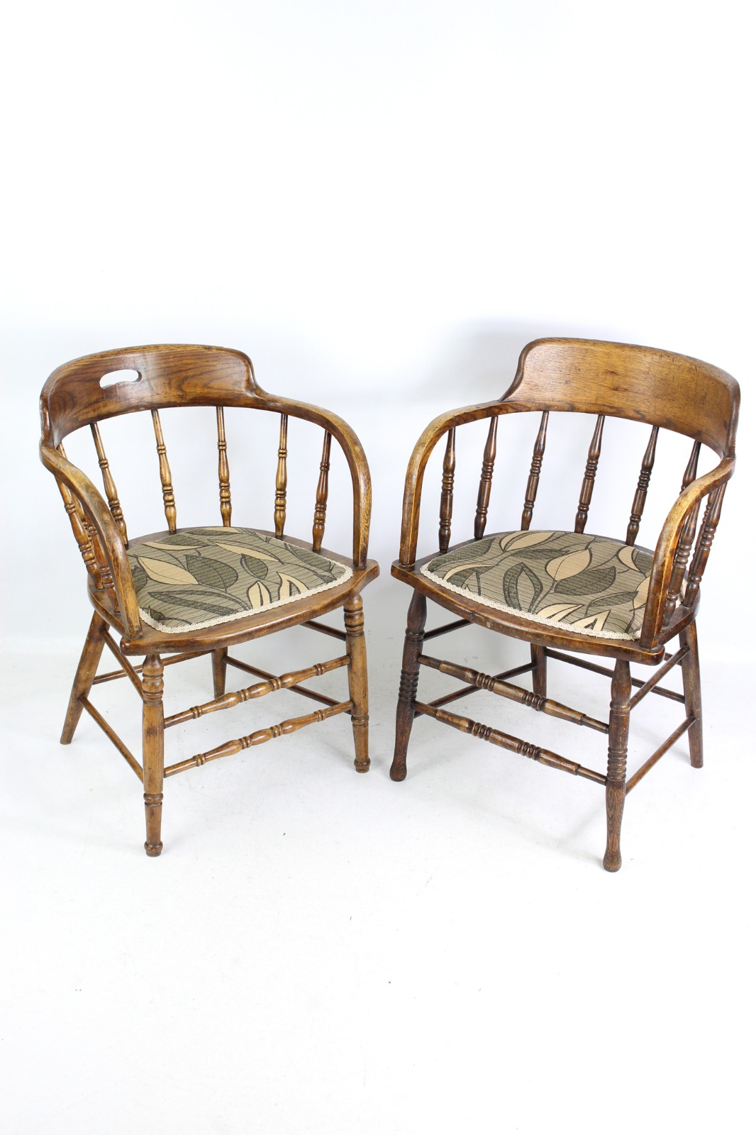 Near Pair of Antique Edwardian Oak Tub Chairs (1 of 1) Near Pair of Antique Edwardian Oak Tub Chairs (1 of 1)