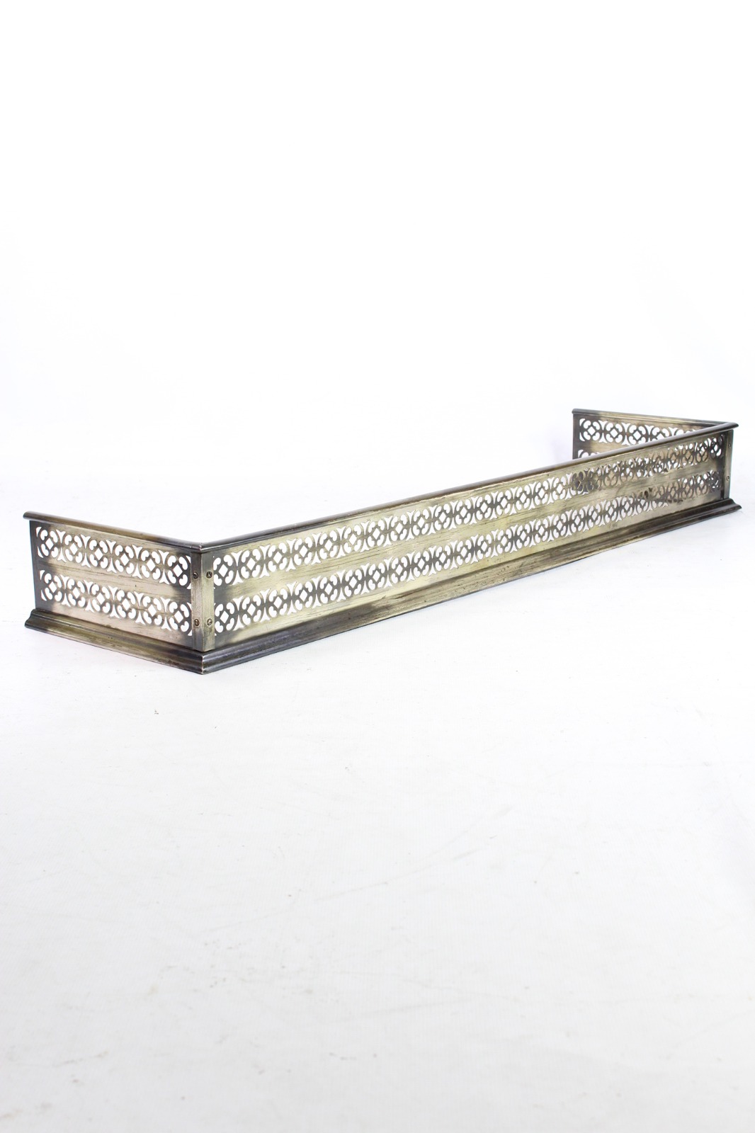 Edwardian Pierced Steel Fire Fender 4ft Wide (1 of 13) Edwardian Pierced Steel Fire Fender 4ft Wide (1 of 13)