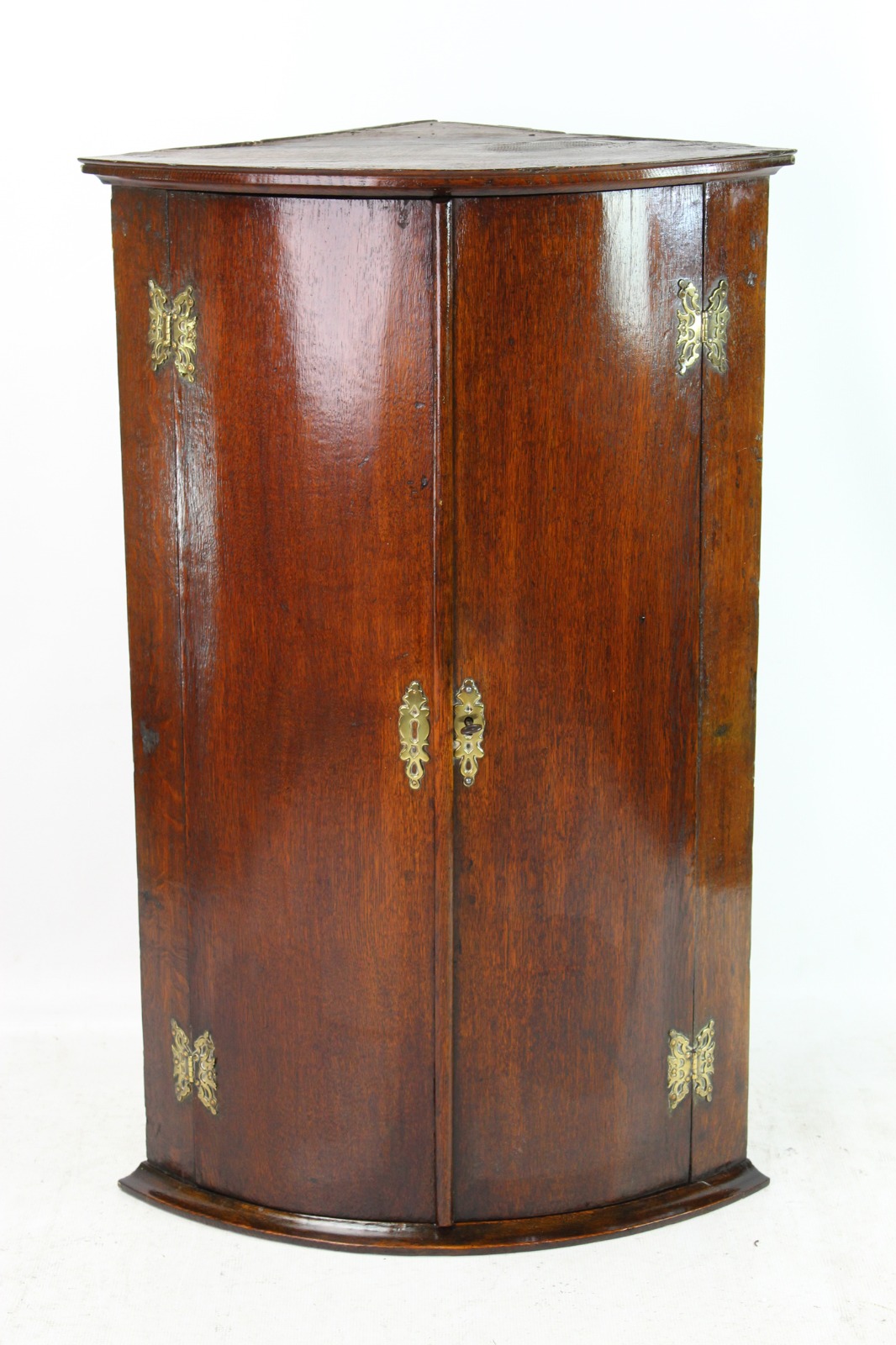 Small Georgian Oak Bow Front Corner Cupboard (1 of 1) Small Georgian Oak Bow Front Corner Cupboard (1 of 1)