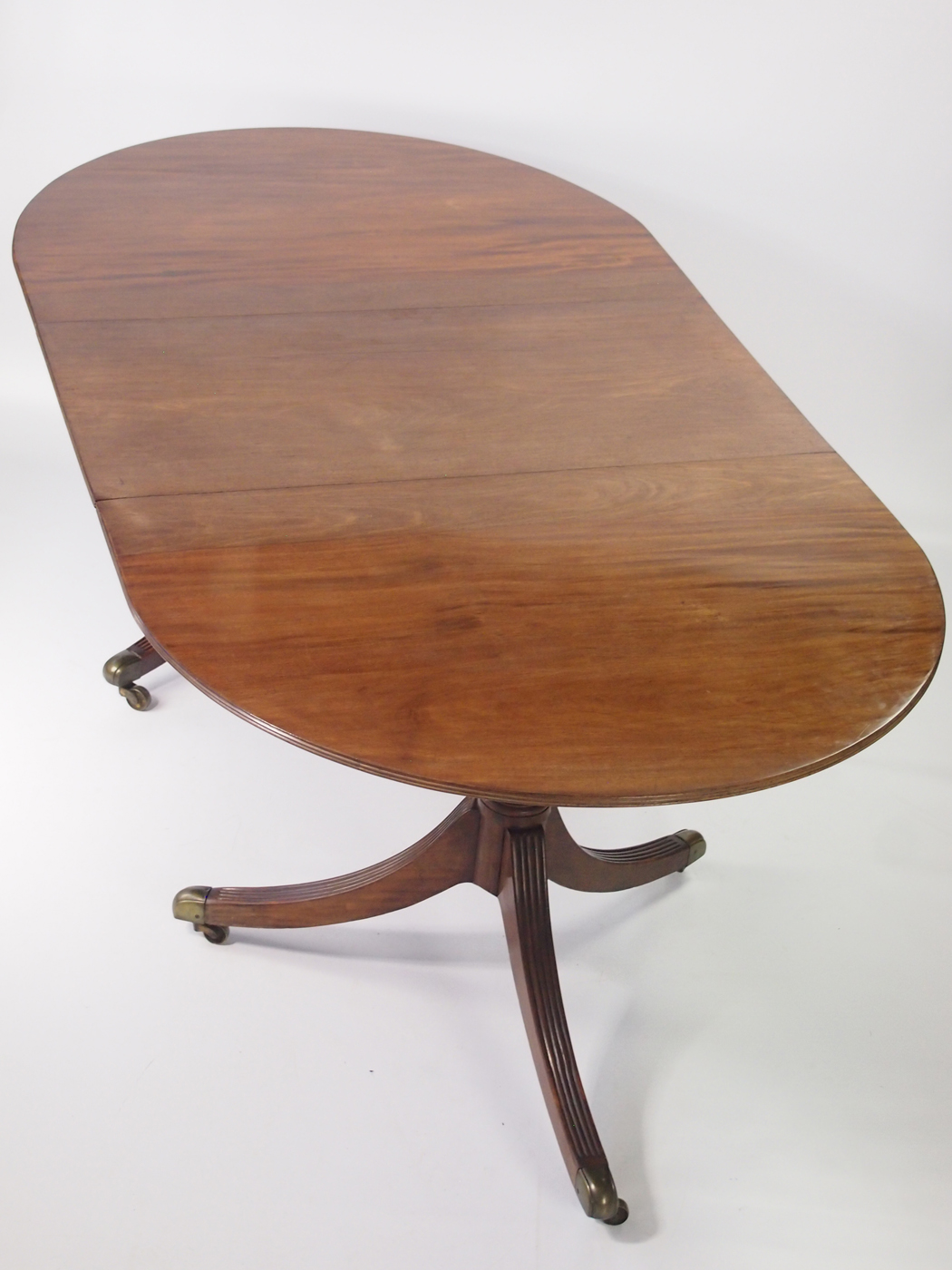 Antique Twin Pillar Mahogany Extending Dining Table (1 of 1) Antique Twin Pillar Mahogany Extending Dining Table (1 of 1)