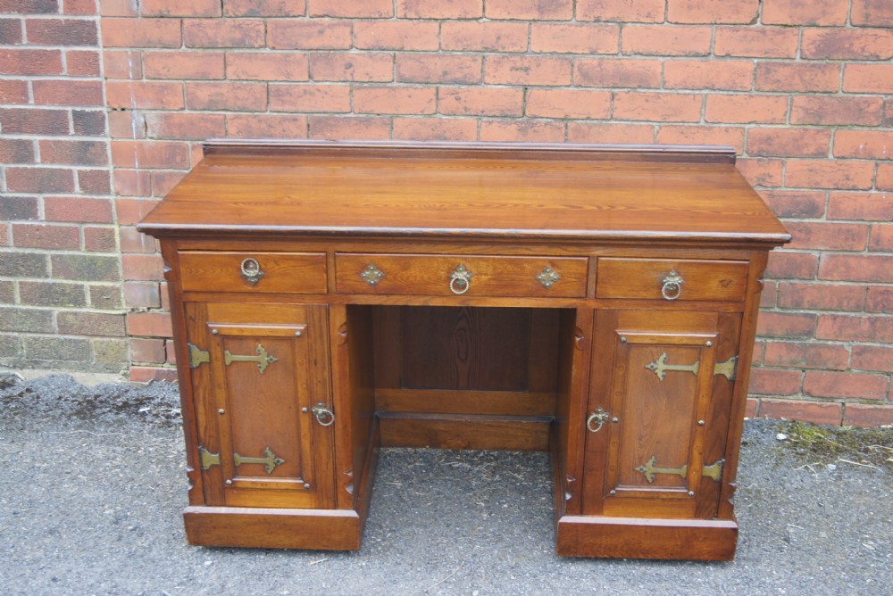 Fabulous Arts & Crafts Solid Ash Knee Hole Desk c.1900 (1 of 1) Fabulous Arts & Crafts Solid Ash Knee Hole Desk c.1900 (1 of 1)