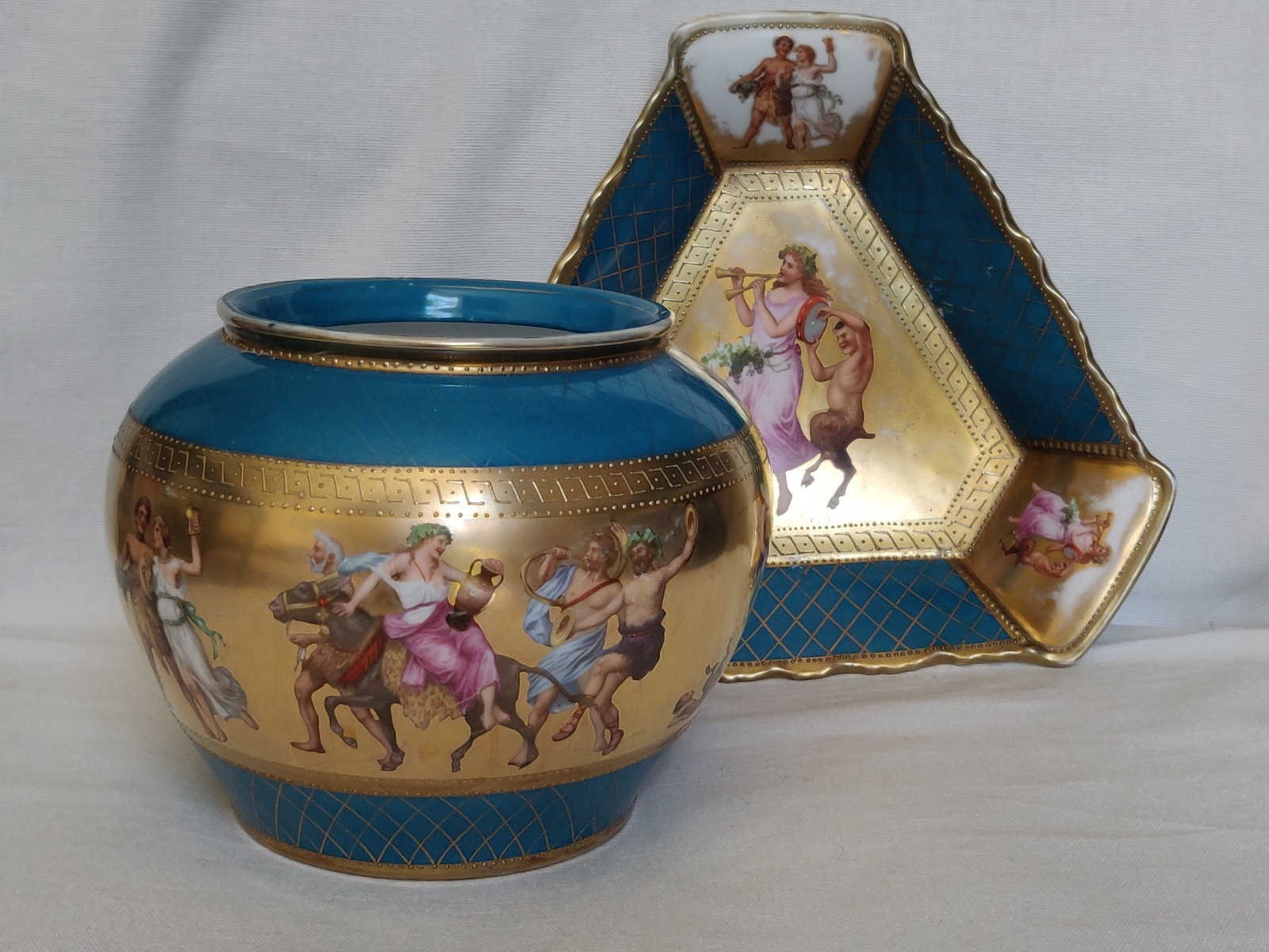 Antique Austrian Corinth Porcelain Vase & Serving Dish / Plate c.1900 (1 of 15) Antique Austrian Corinth Porcelain Vase & Serving Dish / Plate c.1900 (1 of 15)