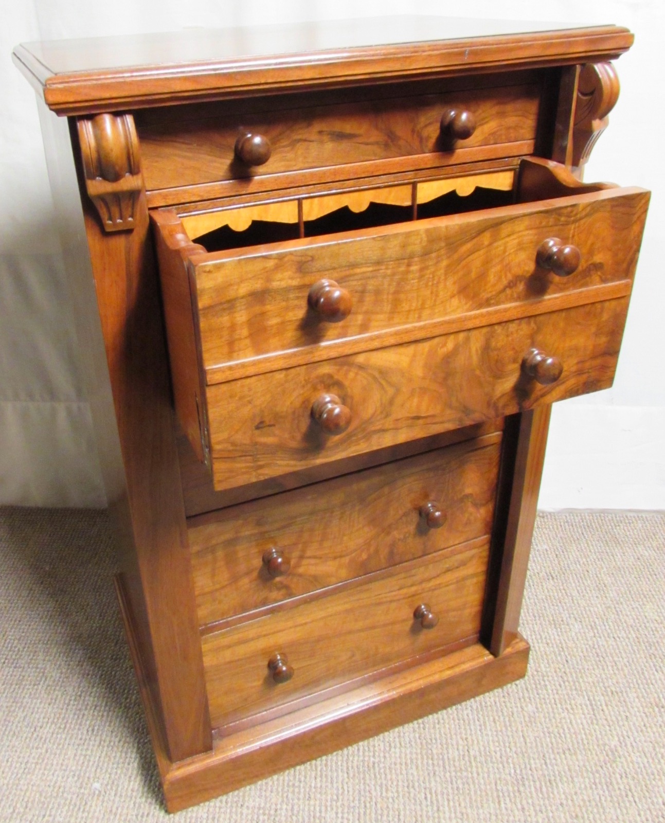 Walnut Victorian Secrétaire Wellington Chest of Drawers (1 of 1) Walnut Victorian Secrétaire Wellington Chest of Drawers (1 of 1)