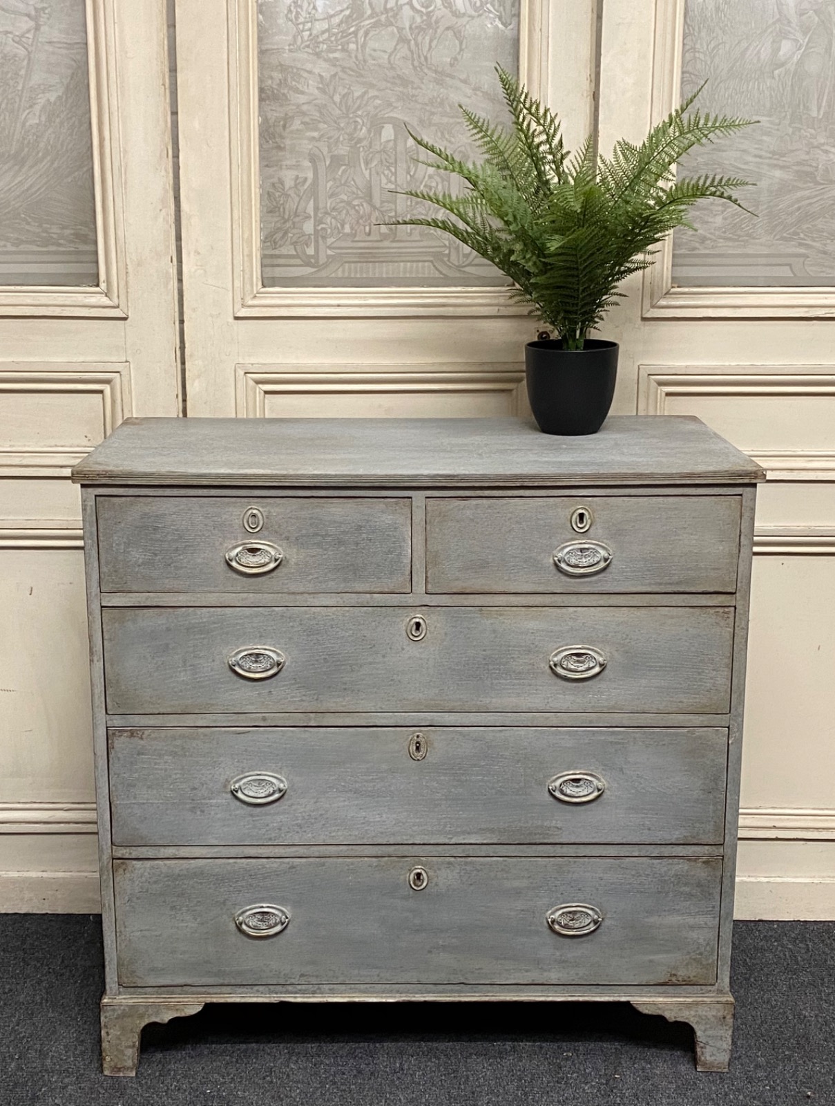 Item Main Image Item Main Image