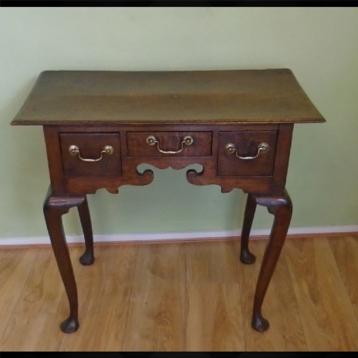 18th Century Oak Lowboy (1 of 1) 18th Century Oak Lowboy (1 of 1)