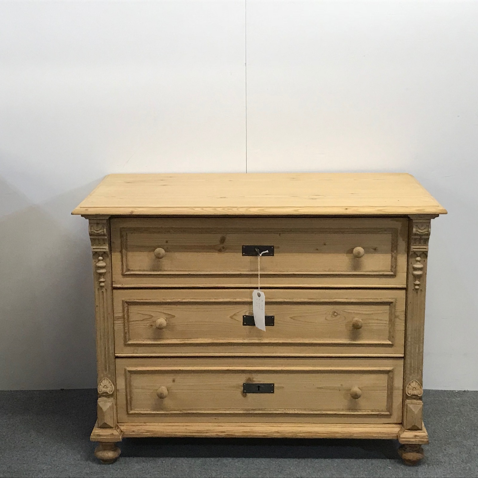 Antique Pine Chest of Drawers c.1915 (1 of 1) Antique Pine Chest of Drawers c.1915 (1 of 1)