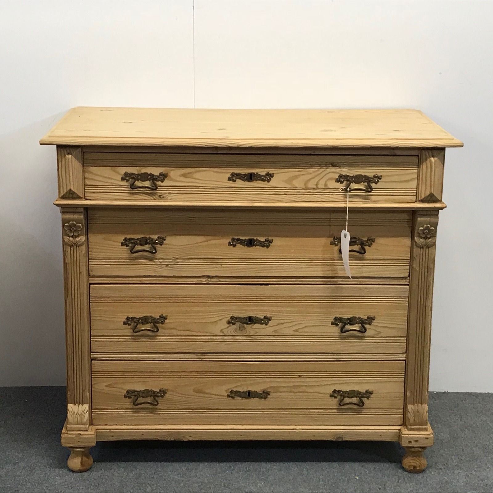 Antique Pine Chest of 4 Drawers c.1910 (1 of 1) Antique Pine Chest of 4 Drawers c.1910 (1 of 1)