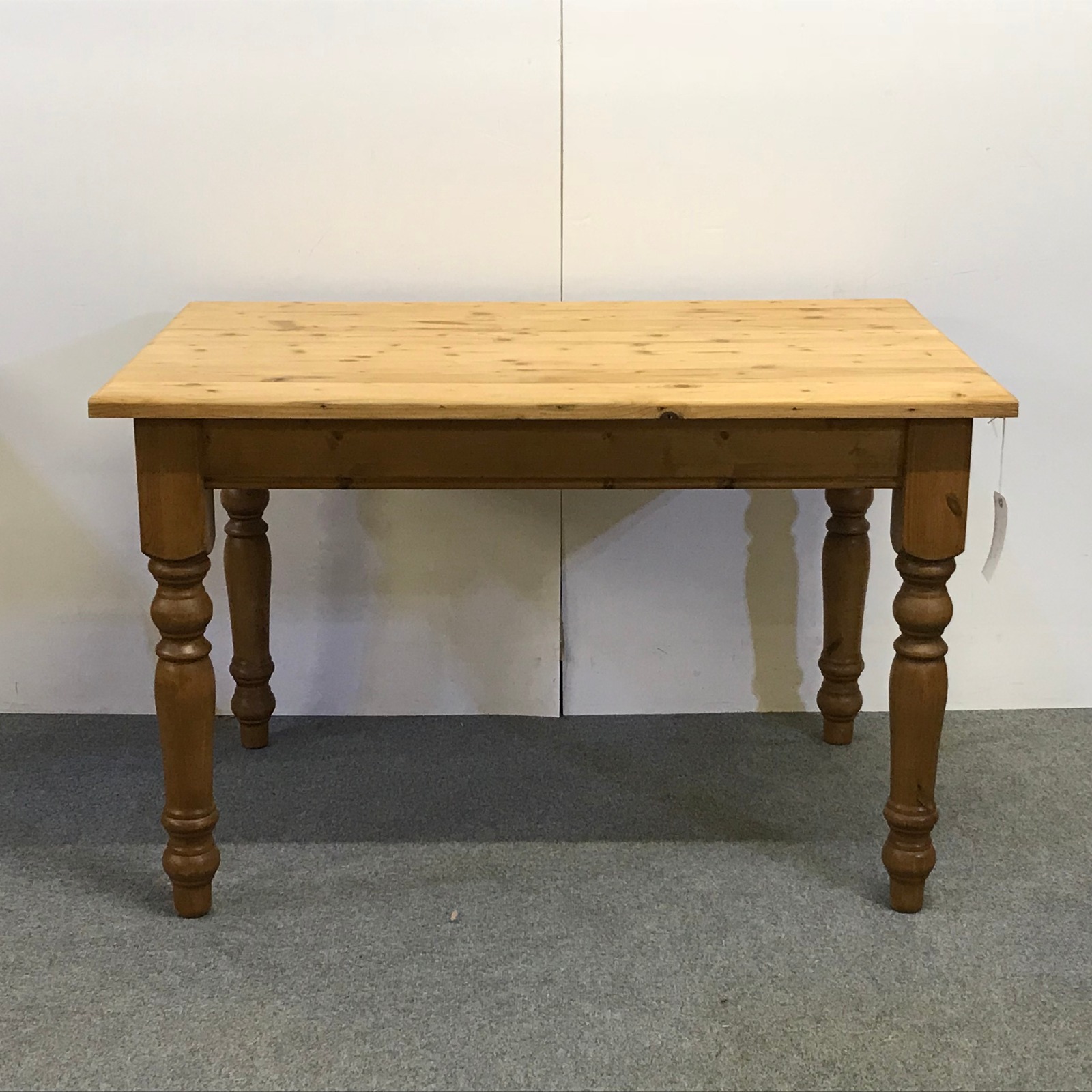 Old English Pine Table c.1900 (1 of 1) Old English Pine Table c.1900 (1 of 1)