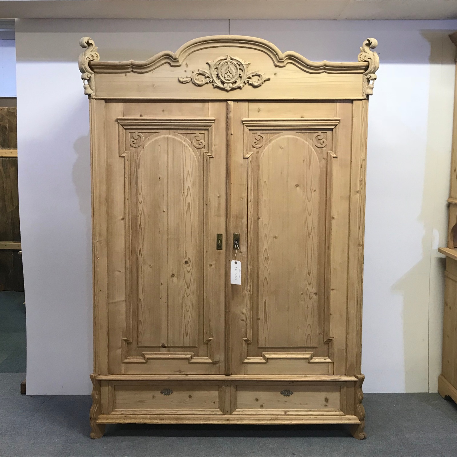 Beautiful Large Double Pine Wardrobe 'Dismantles' (1 of 1) Beautiful Large Double Pine Wardrobe 'Dismantles' (1 of 1)