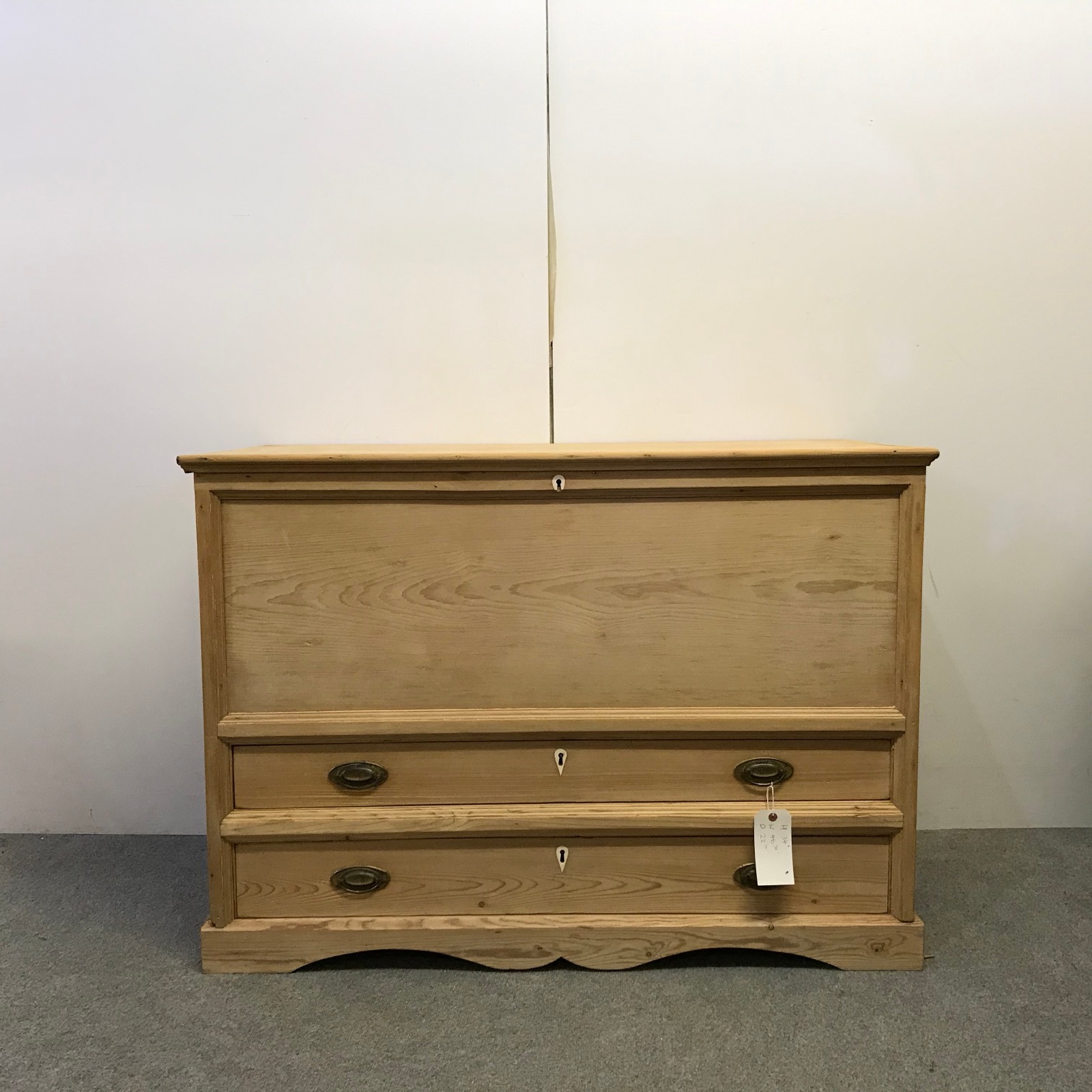 Mid Victorian Pine Mule Chest (1 of 7) Mid Victorian Pine Mule Chest (1 of 7)