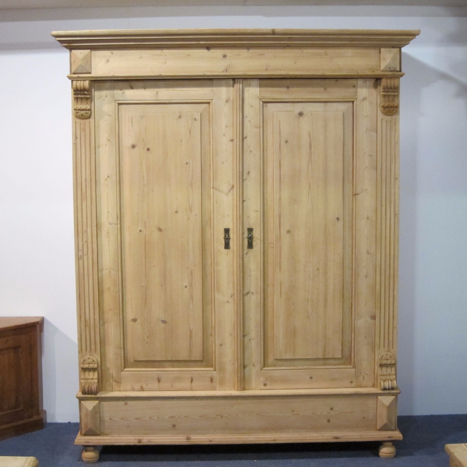 Large Antique Pine Wardrobe c.1910 (1 of 1) Large Antique Pine Wardrobe c.1910 (1 of 1)