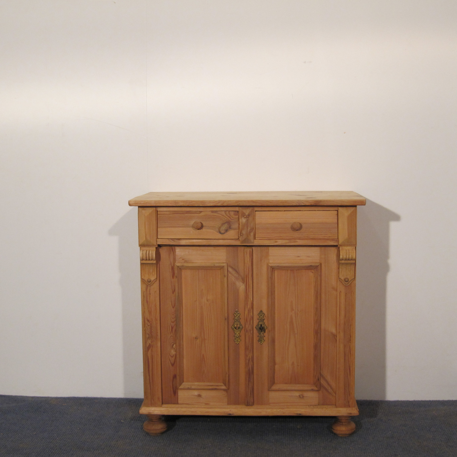 Charming Cupboard / Dresser Base c.1920 (1 of 1) Charming Cupboard / Dresser Base c.1920 (1 of 1)