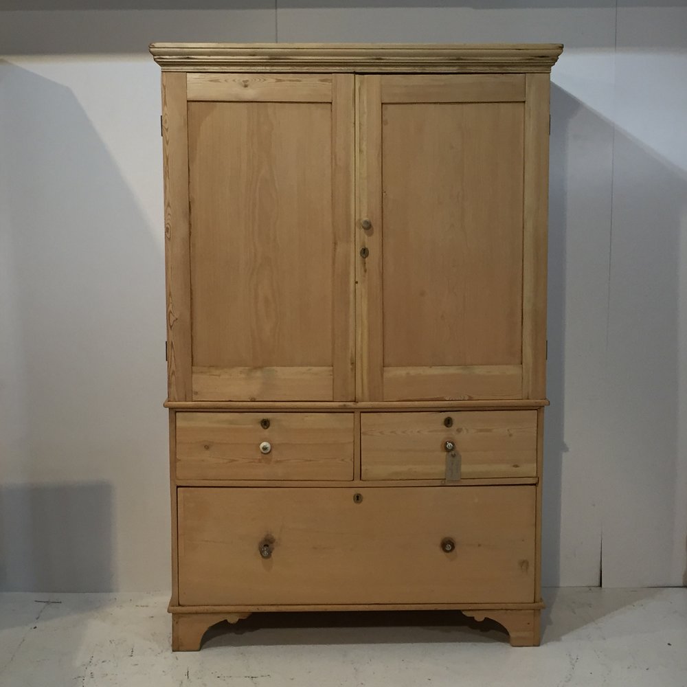 Victorian Pine Linen Press c.1900 (1 of 1) Victorian Pine Linen Press c.1900 (1 of 1)