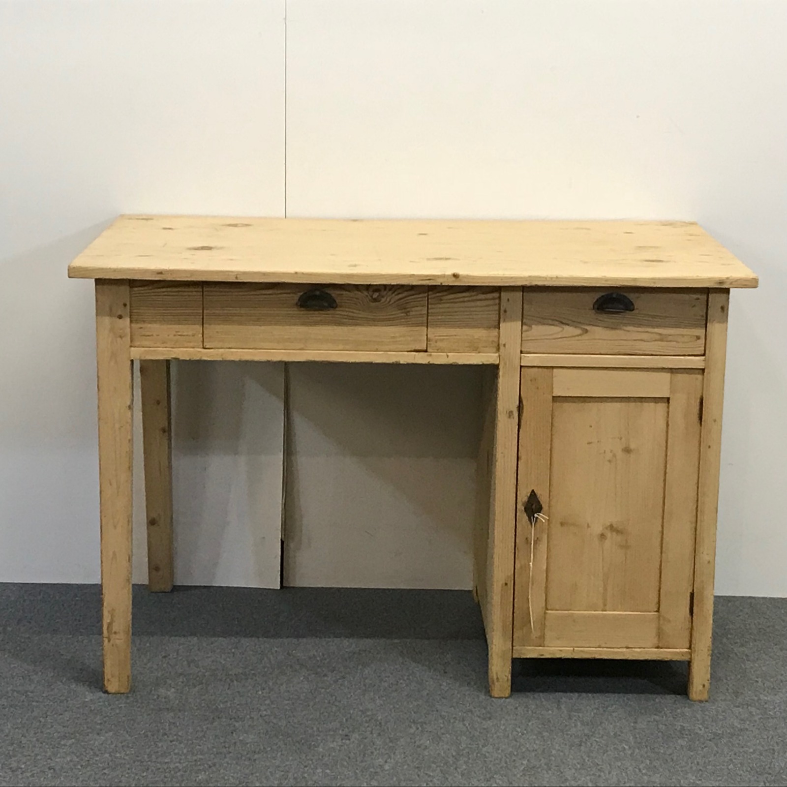 Pine Table Desk c.1920 (1 of 1) Pine Table Desk c.1920 (1 of 1)