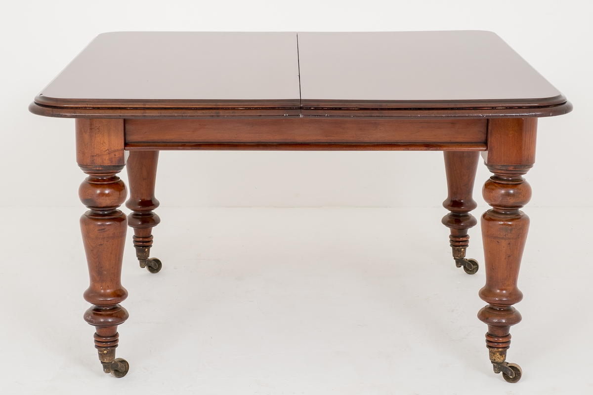 Victorian Mahogany 3 Leaf Extending Dining Table (1 of 1) Victorian Mahogany 3 Leaf Extending Dining Table (1 of 1)
