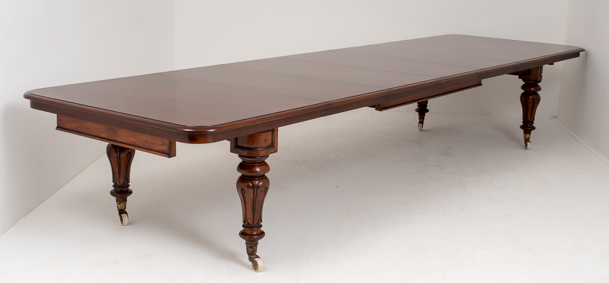 Superb Quality William IV Mahogany 5 Leaf Extending Dining Table (1 of 1) Superb Quality William IV Mahogany 5 Leaf Extending Dining Table (1 of 1)