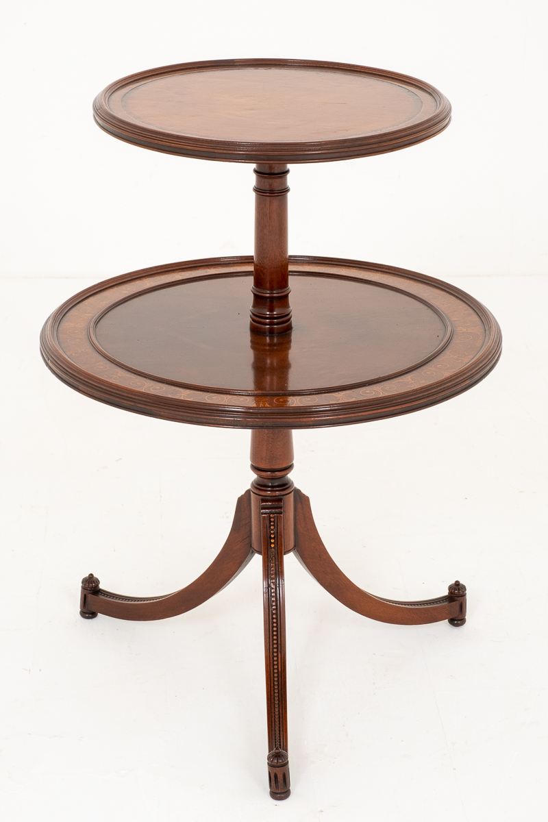 Pretty Mahogany Regency Style 2 Tier Occasional Table c.1920 (1 of 7)