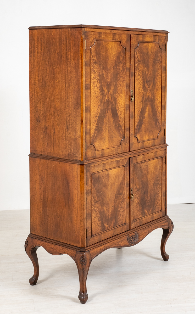 Walnut Queen Anne Style Drinks Cabinet (1 of 9) Walnut Queen Anne Style Drinks Cabinet (1 of 9)