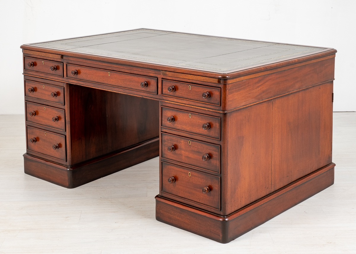 Victorian Mahogany Partners Desk (1 of 12) Victorian Mahogany Partners Desk (1 of 12)