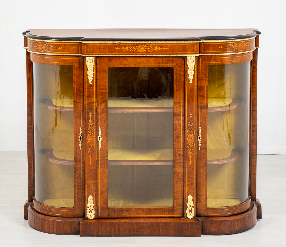 Victorian Walnut Credenza (1 of 10) Victorian Walnut Credenza (1 of 10)