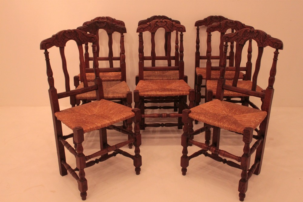 Set of 8 Carved Oak Dining Chairs c.1900 (1 of 4) Set of 8 Carved Oak Dining Chairs c.1900 (1 of 4)