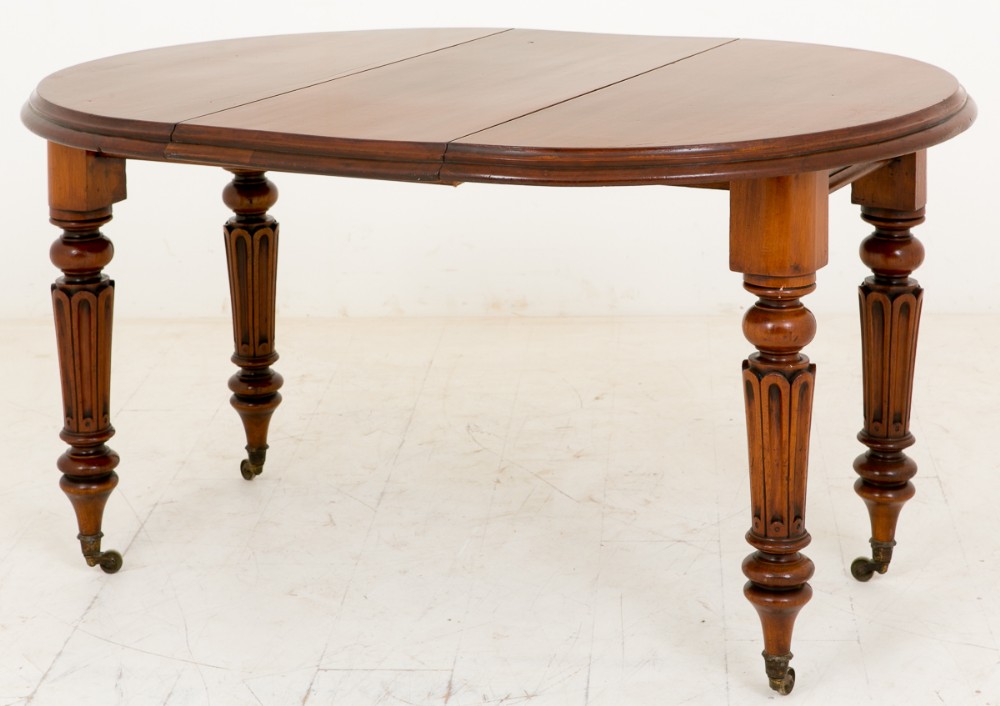 Victorian Extending Dining Table c.1860 (1 of 1) Victorian Extending Dining Table c.1860 (1 of 1)