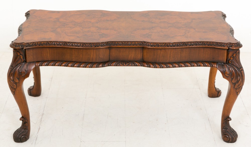 Burr Walnut Queen Anne Style Coffee Table c.1930 (1 of 1) Burr Walnut Queen Anne Style Coffee Table c.1930 (1 of 1)
