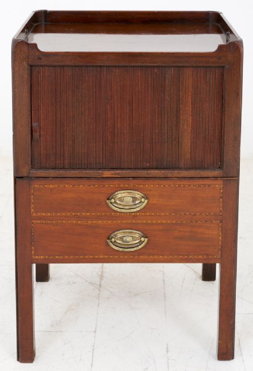 Georgian Mahogany Bedside Cabinet c.1800 (1 of 1) Georgian Mahogany Bedside Cabinet c.1800 (1 of 1)