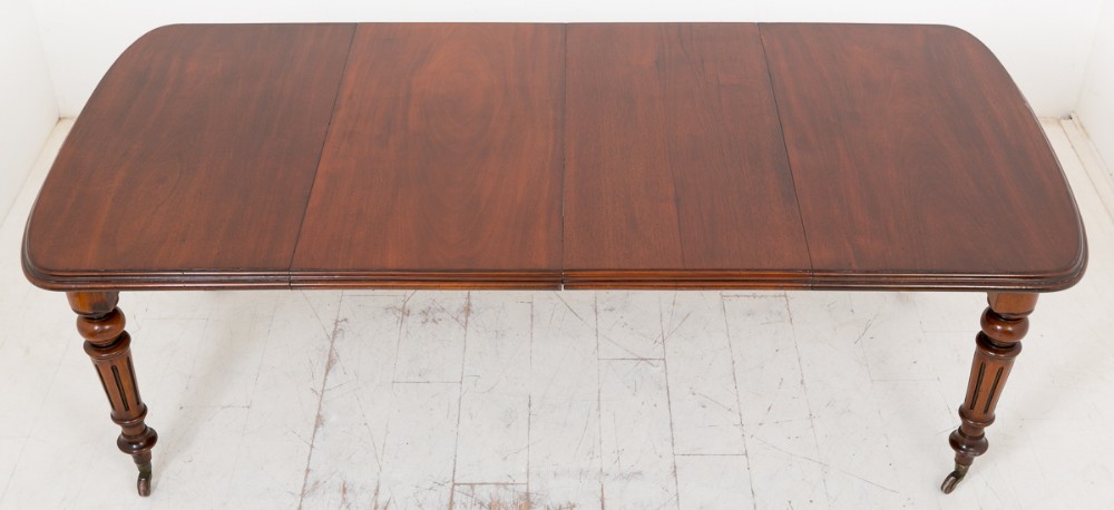 Victorian Mahogany Extending Dining Table c.1870 (1 of 1) Victorian Mahogany Extending Dining Table c.1870 (1 of 1)