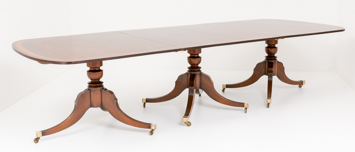 Superb Regency Style Mahogany 3 Pedestal Dining Table. (1 of 1) Superb Regency Style Mahogany 3 Pedestal Dining Table. (1 of 1)