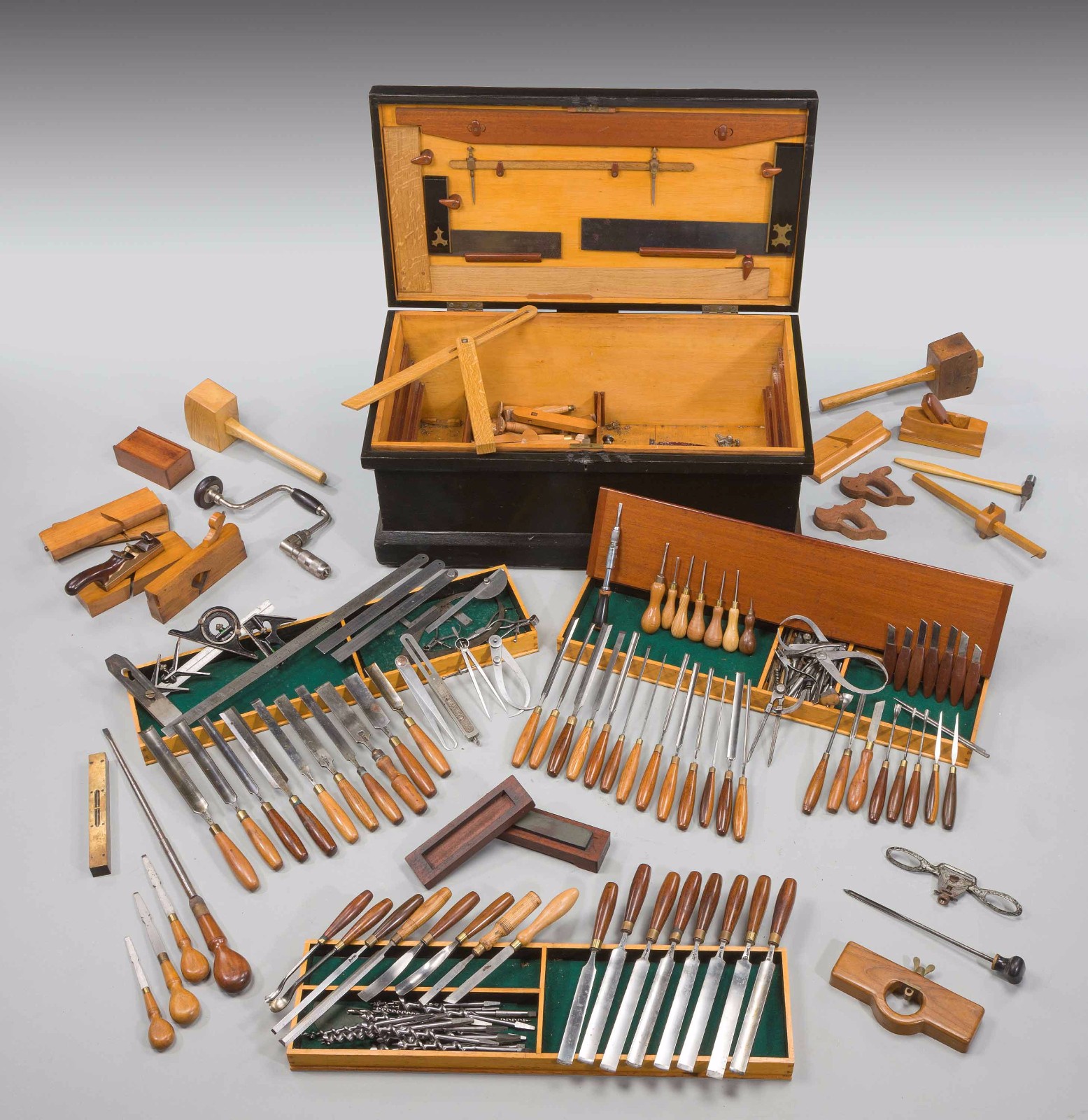 Early 20th Century Cabinetmakers Fitted Wooden Box c.1910 (1 of 1)